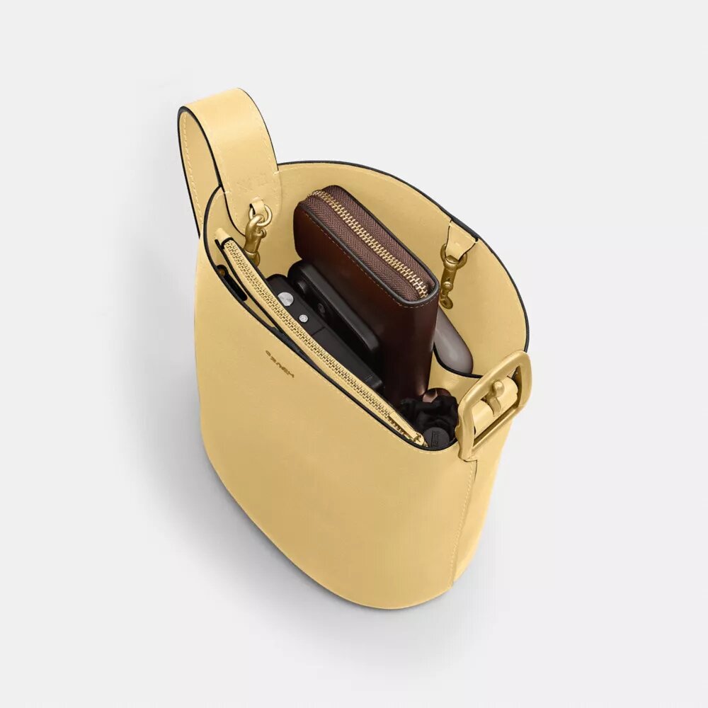 Bleecker Bucket Bag 21