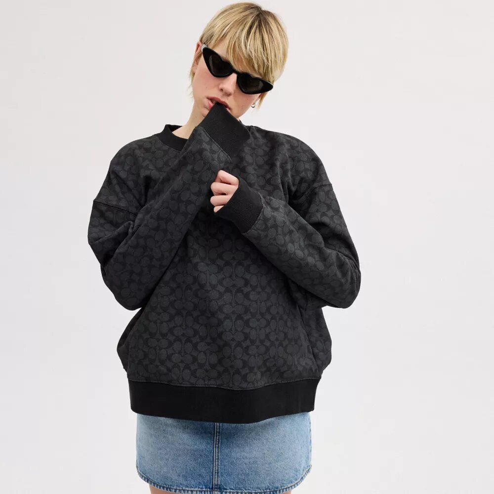 Essential Signature Crewneck